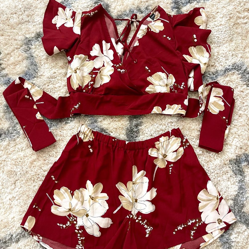Two-piece floral crop top and short